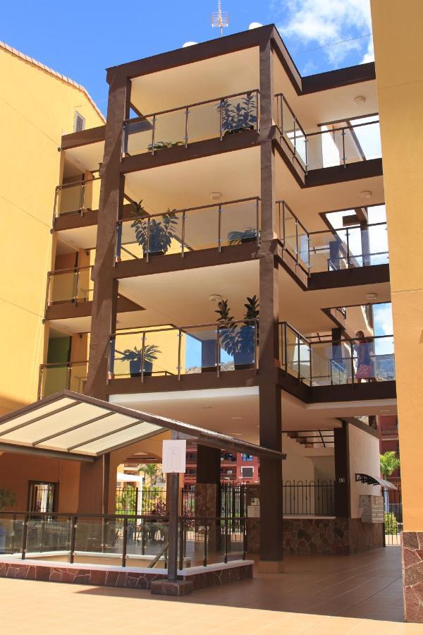 Spacious Apartment With Large Private Garden In Palm Mar Εξωτερικό φωτογραφία